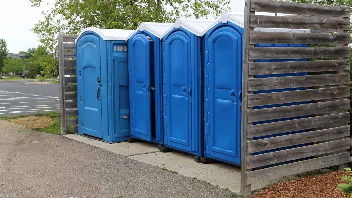 Porta Potty Rental Pros - Quality Portable Restroom Services in Osceola, IA, 50213
